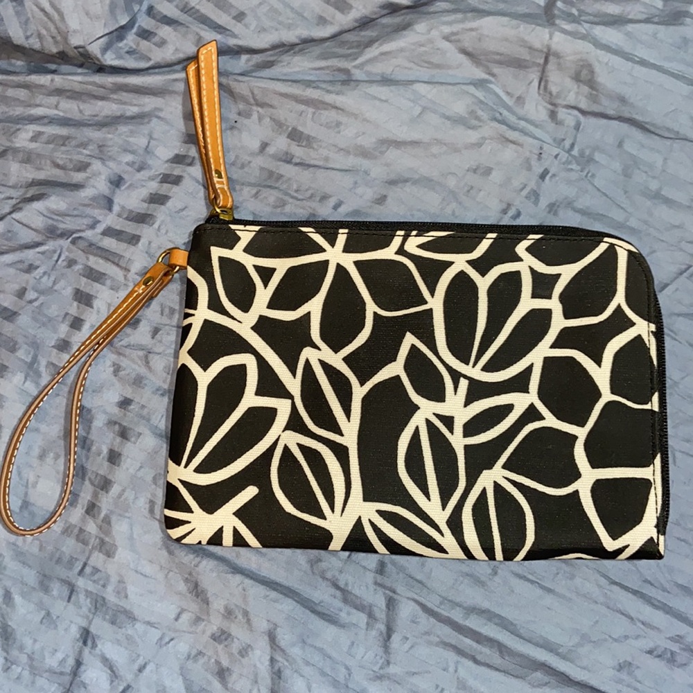 Fossil Eliza Wristlet New With Tags - image 3
